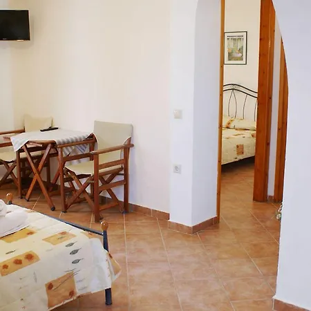 Anna Ξενοδοχείο με διαμερίσματα 4*