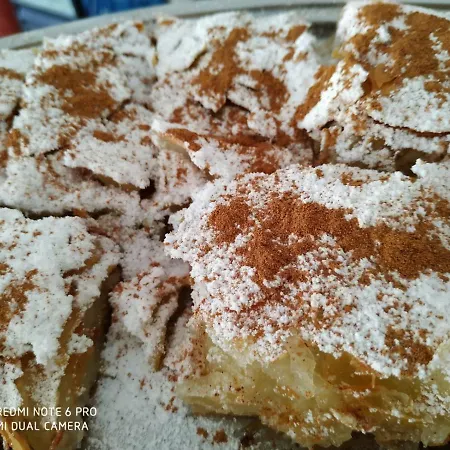 Ξενοδοχείο με διαμερίσματα Anna 4*