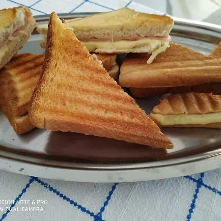 Ξενοδοχείο με διαμερίσματα Anna