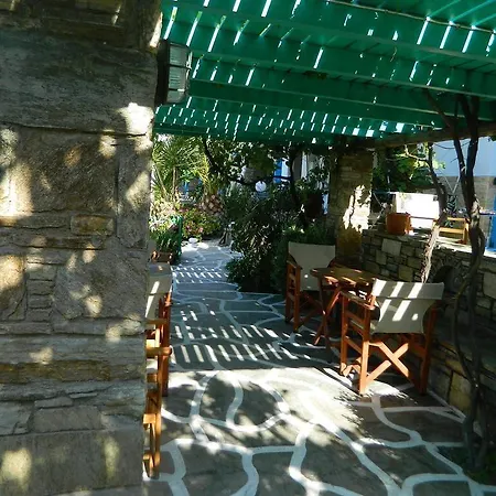 Anna Aparthotel 4*