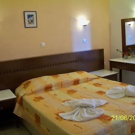 Aparthotel Anna 3*